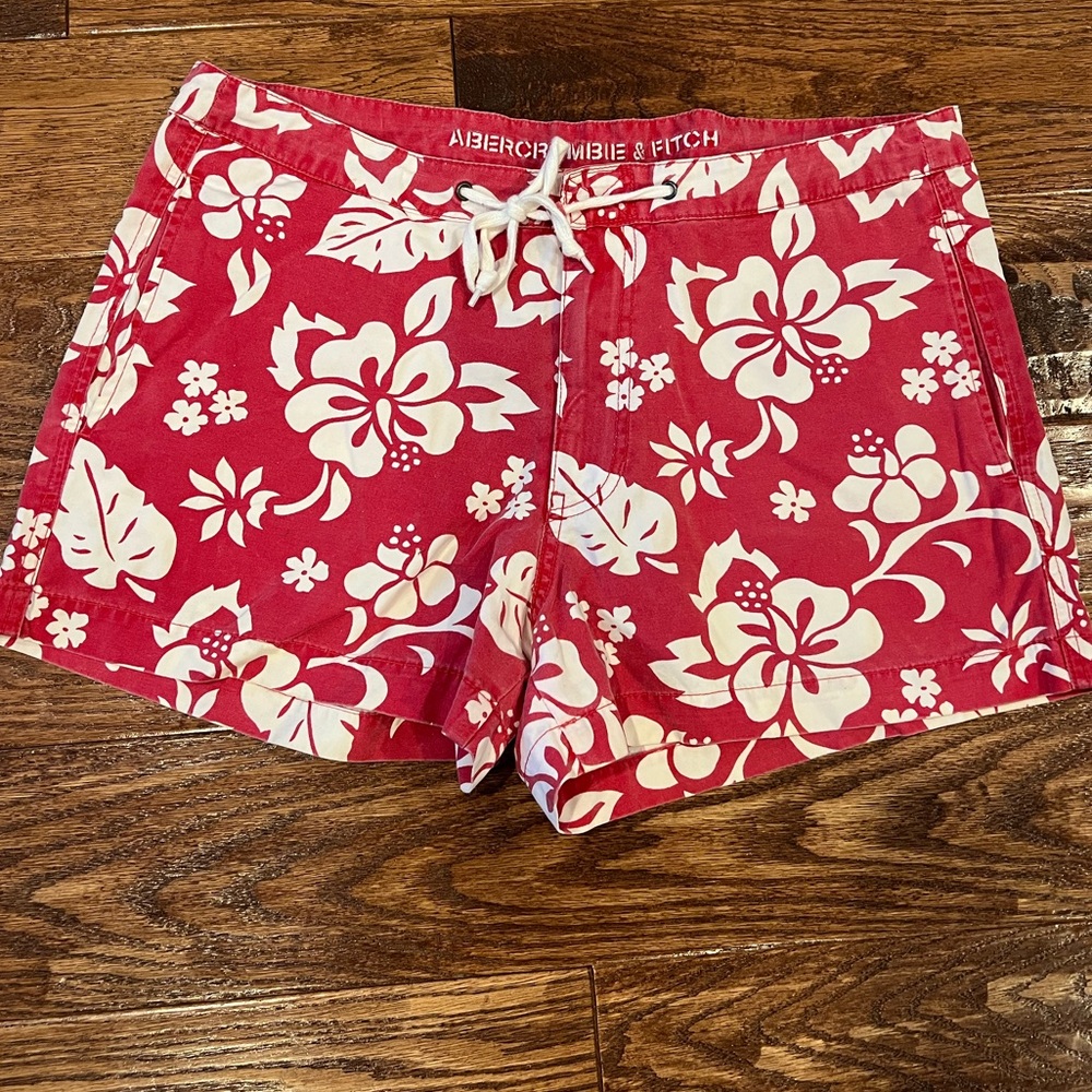 Abercrombie & Fitch Red Floral Shorts